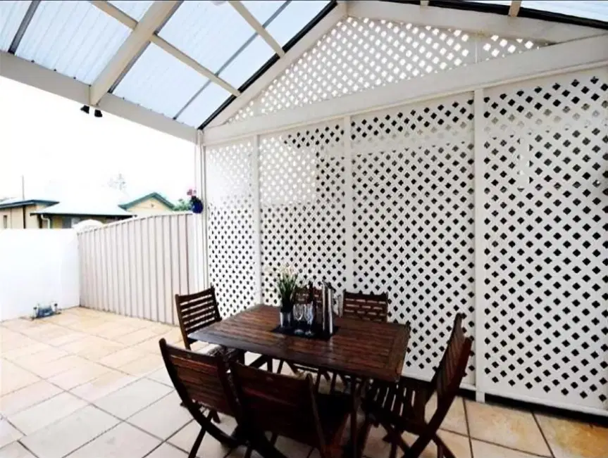 Room in a 6 Bedroom Apartment, 4A Pearson Street, Thebarton, City of West Torrens, 5031 – Common Area