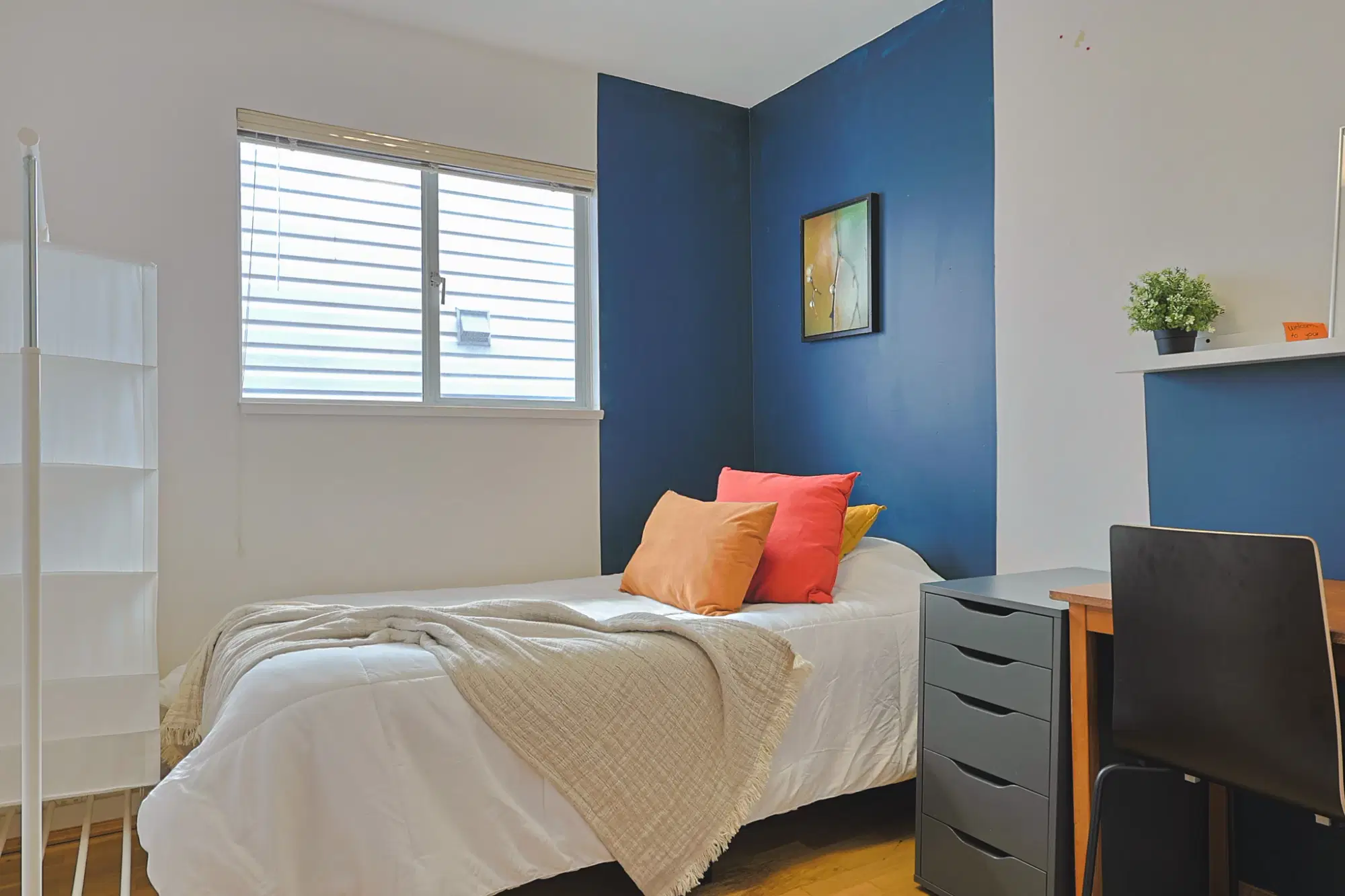 6694 Knight Street, Vancouver – Baracoa Room (1 Bed 1 Bath)