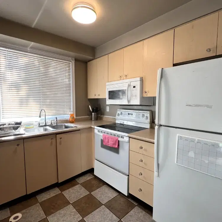 38 St Lawrence St, Toronto – Kitchen