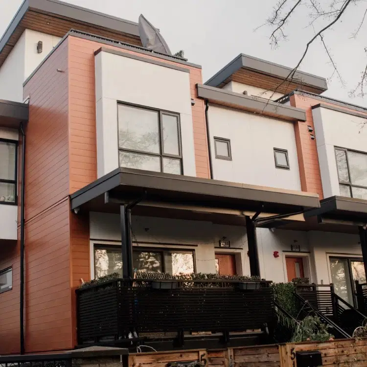 5140 Slocan St, Vancouver – Exterior