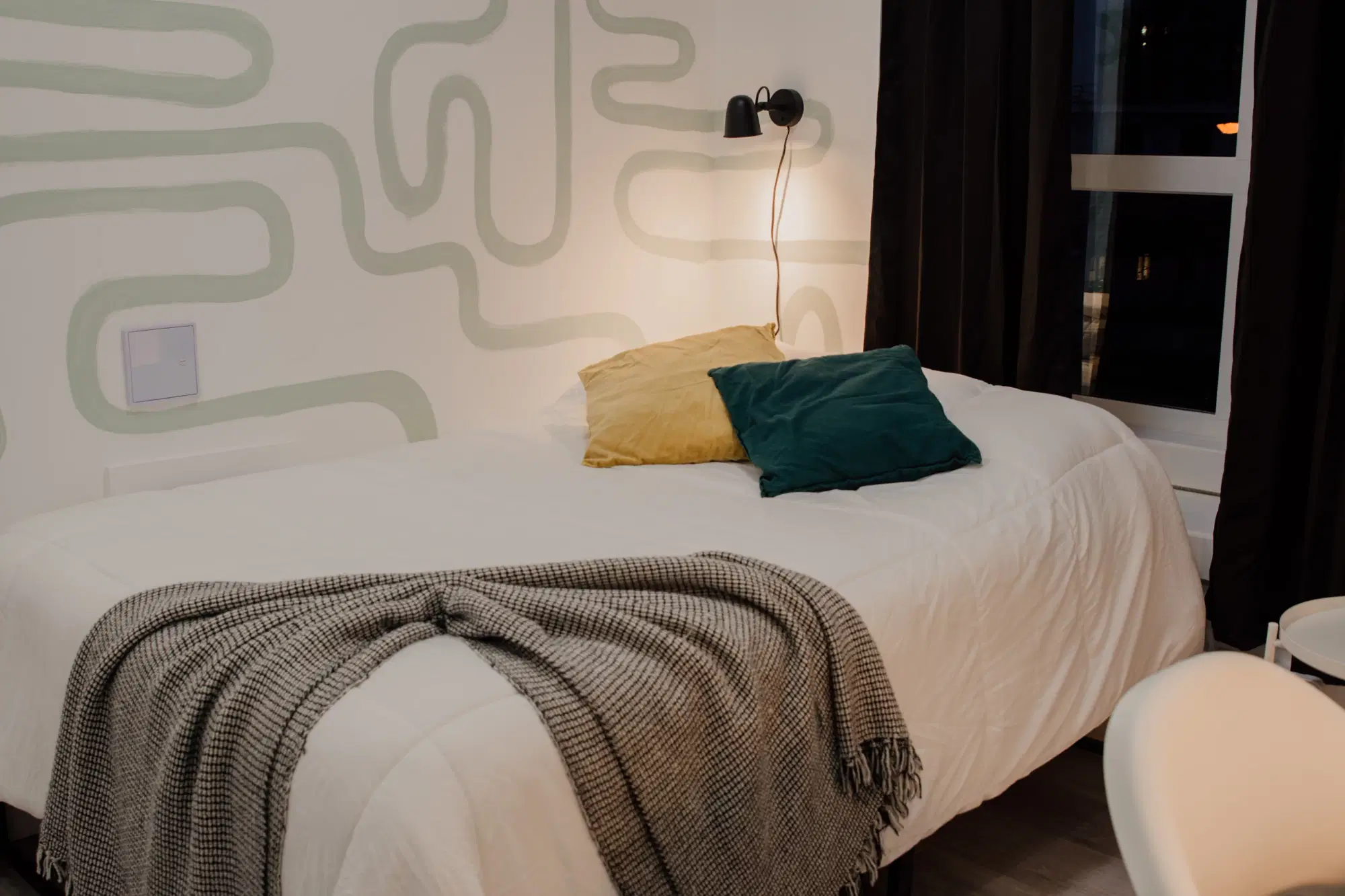 5140 Slocan St, Vancouver – Maitake Standard Room (1 Bed 1 Bath)
