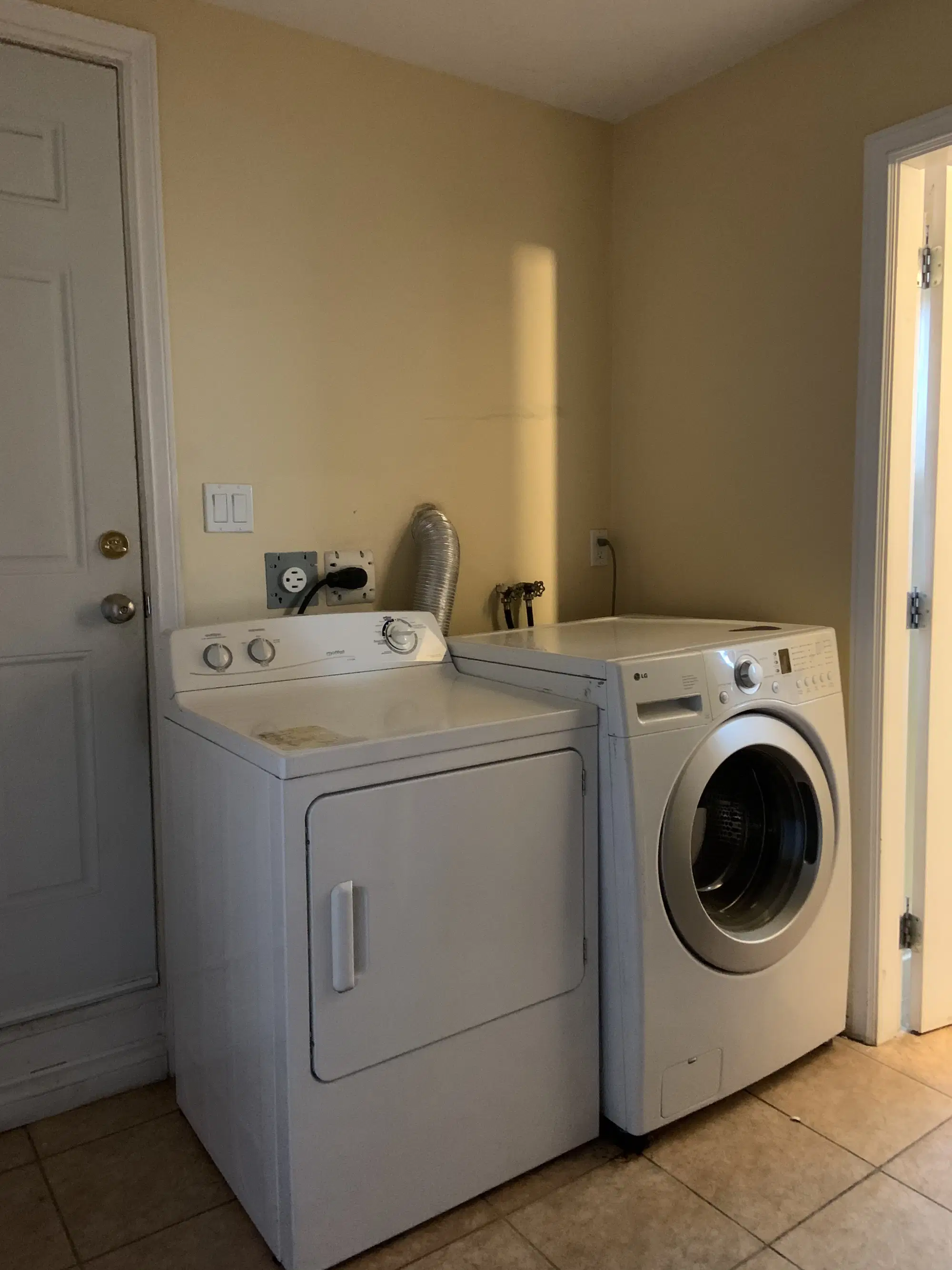 6975 Beatrice St, Vancouver – Amenities