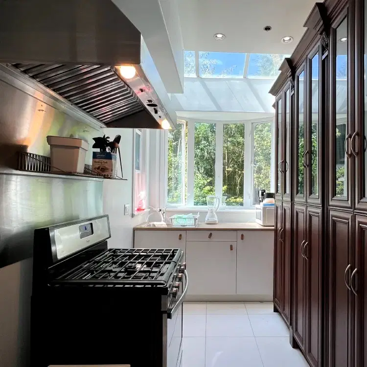 2945 E 52nd Ave, Vancouver – Kitchen