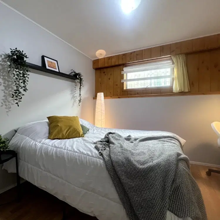 2945 E 52nd Ave, Vancouver – Palermo Room( 1 Bed 1 Bath )