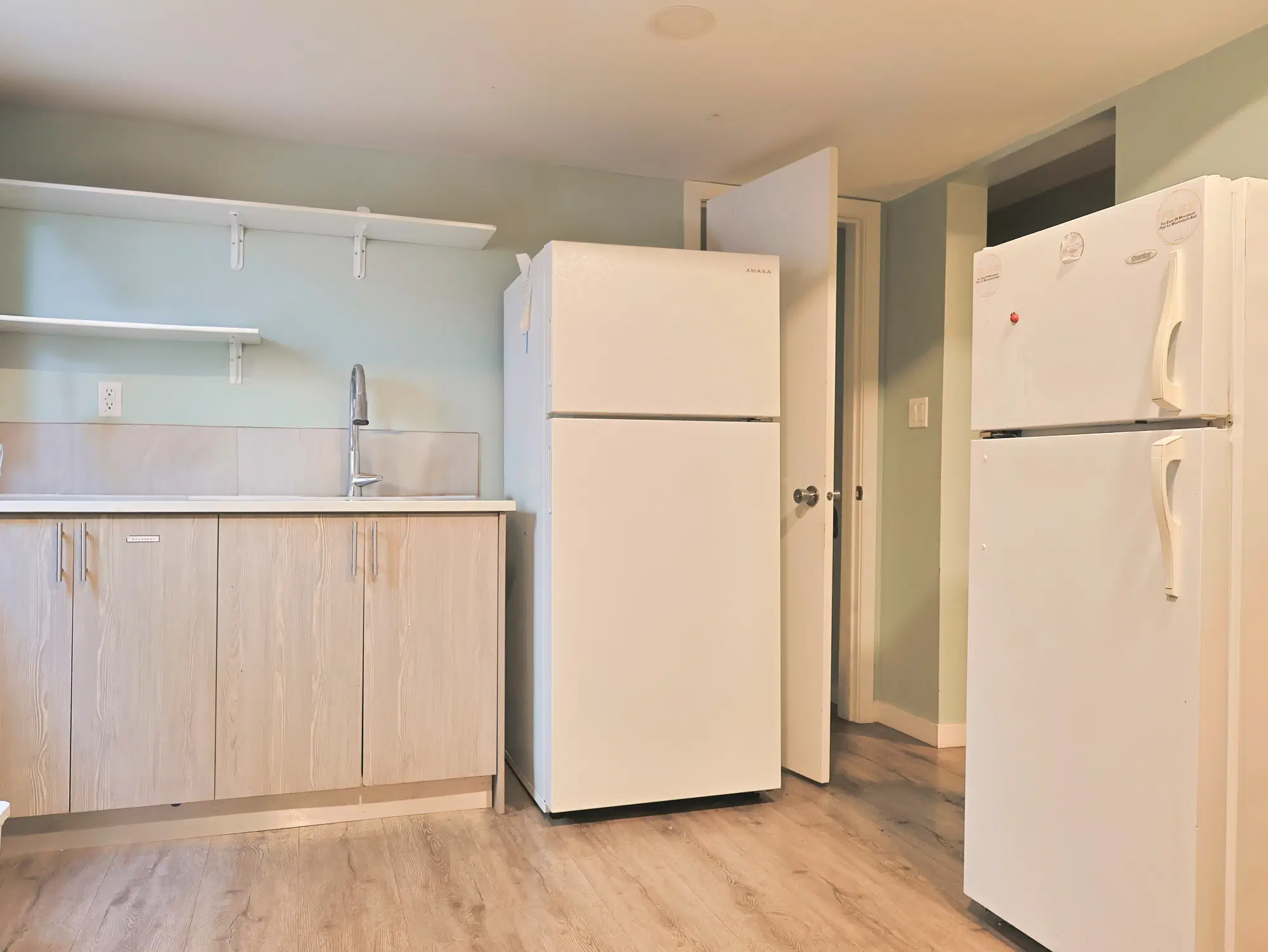 2577 E 43rd Ave, Vancouver – Kitchen