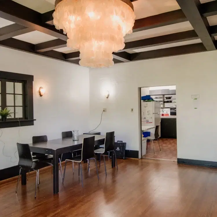 4686 W 2nd Ave, Vancouver – Amenities