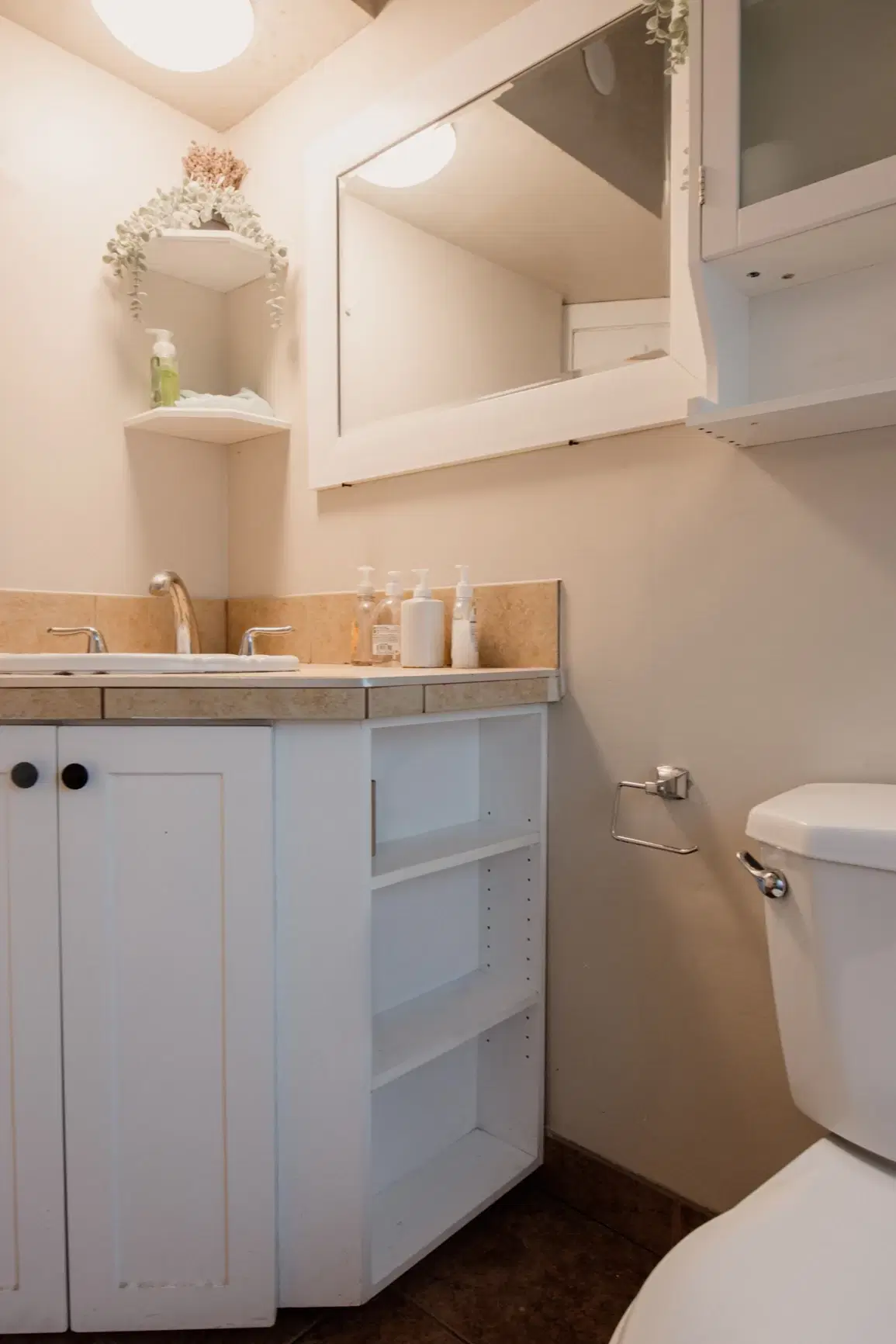2012 7th Ave, New Westminster – Bathroom