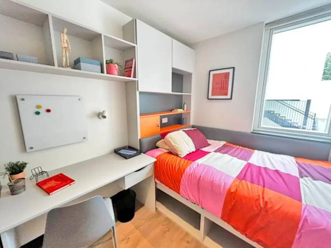 The Residence Stoneybatter, Dublin – Premium Ensuite - 8 Bedroom Apartment