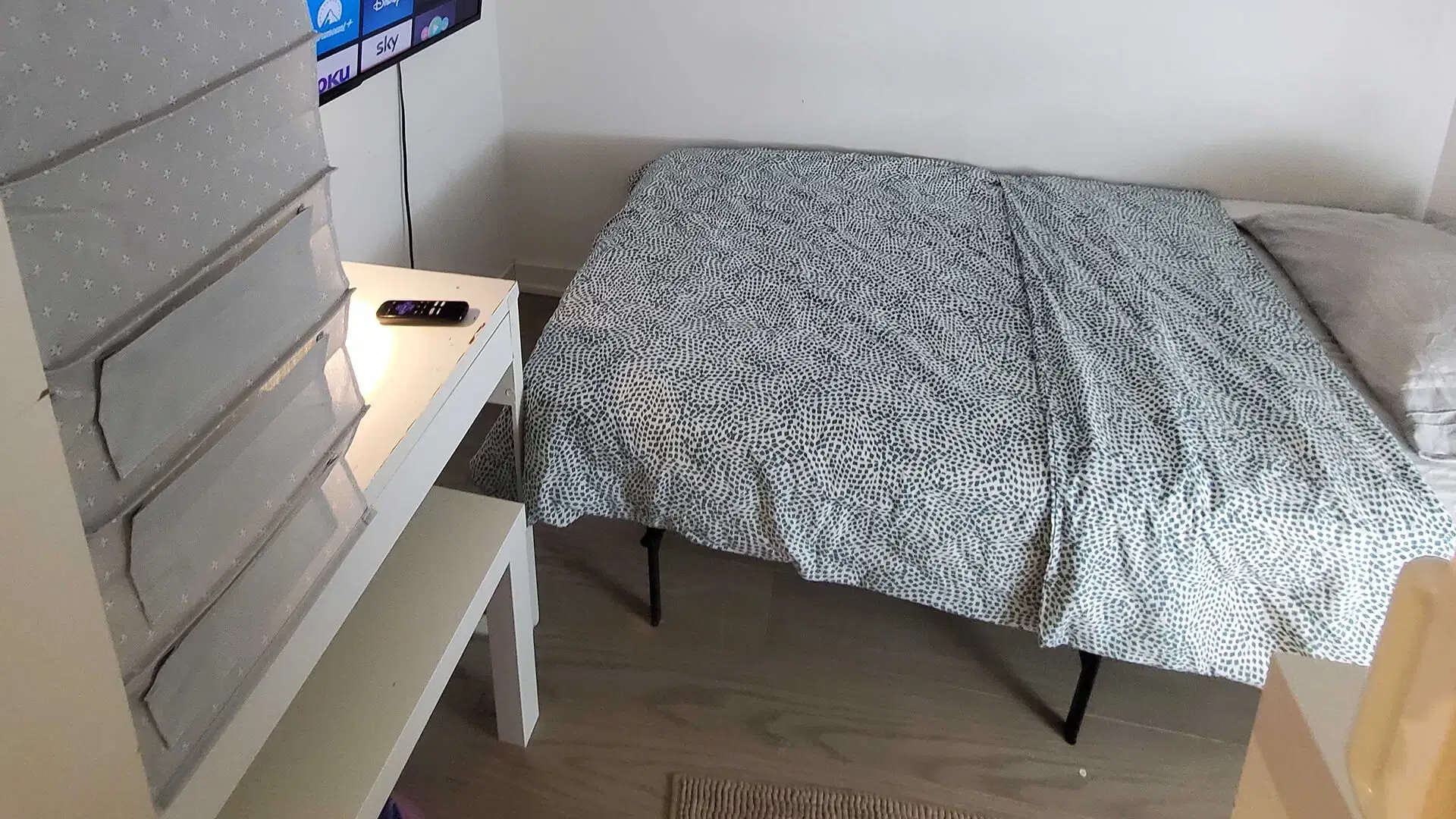 Liwinco Wellesley Street, Toronto – Den Room | ON M4Y 0G4_504
