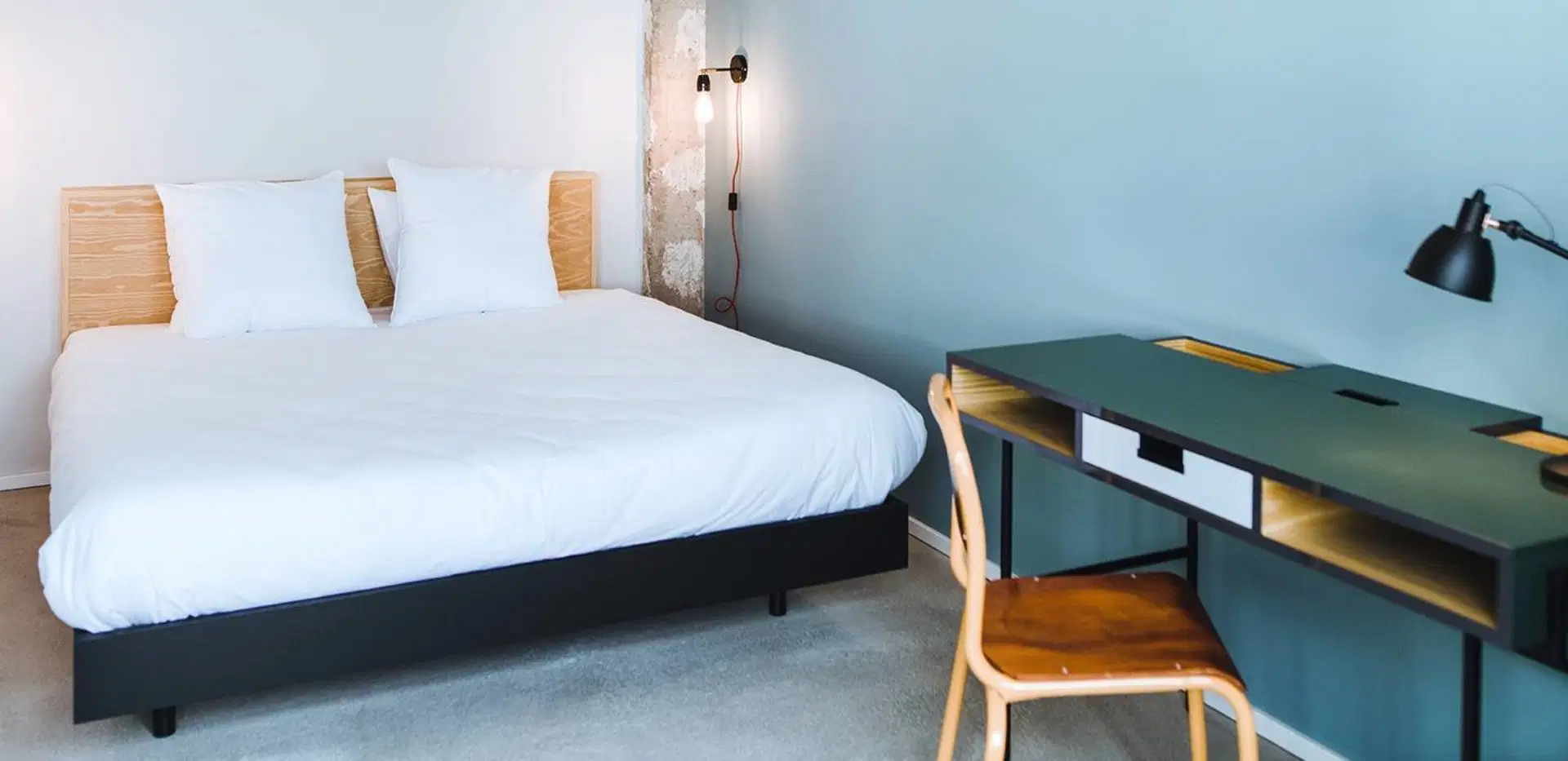 Neon Wood Frankfurter Tor, Berlin – 1Bed - 1Bath (Double Deluxe)