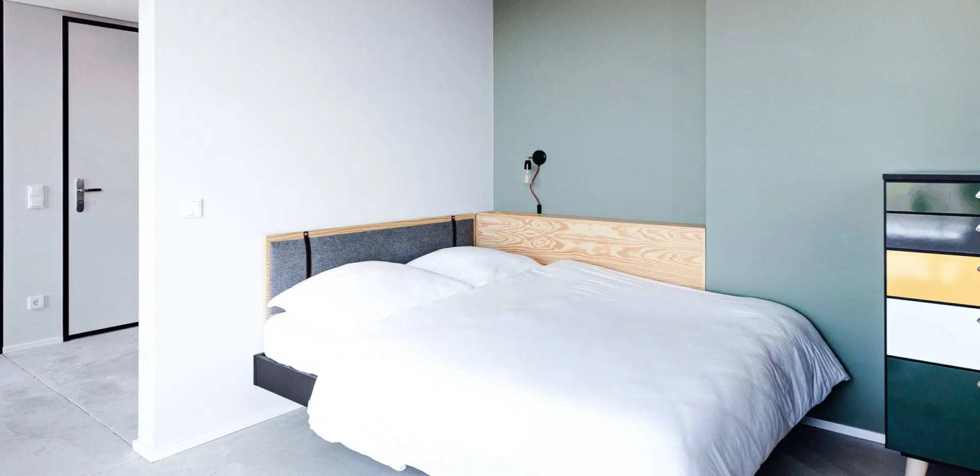 Neon Wood Berlin Mitte Wedding, Berlin – 1Bed - 1Bath - (Penthouse Balcony Double)