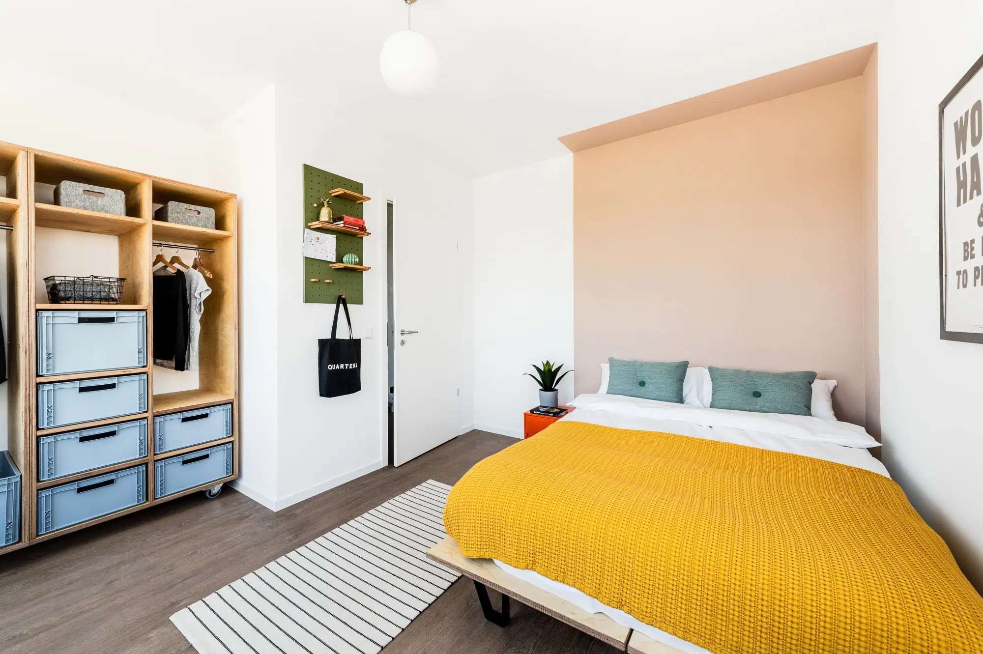Klara, Berlin – Room in 5 Bed 1 Bath