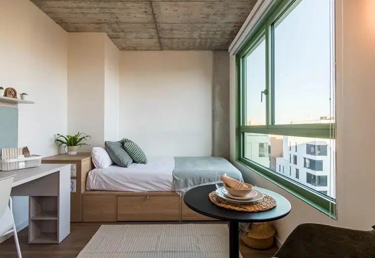 Cristobal De Moura, Barcelona