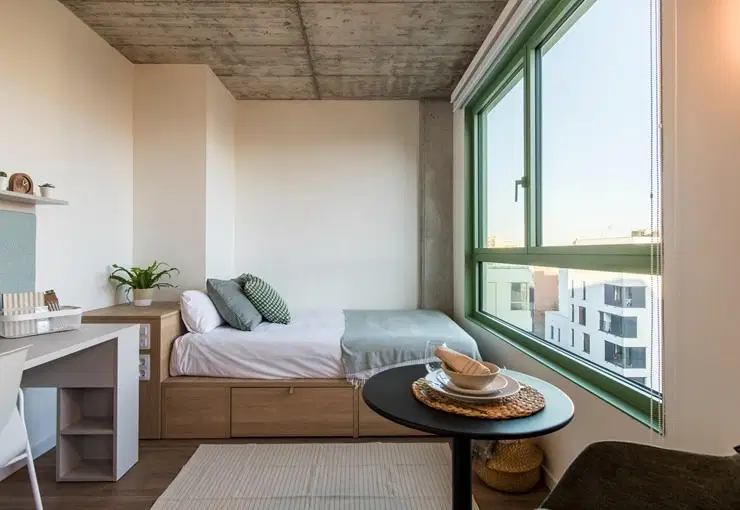 Cristobal De Moura, Barcelona