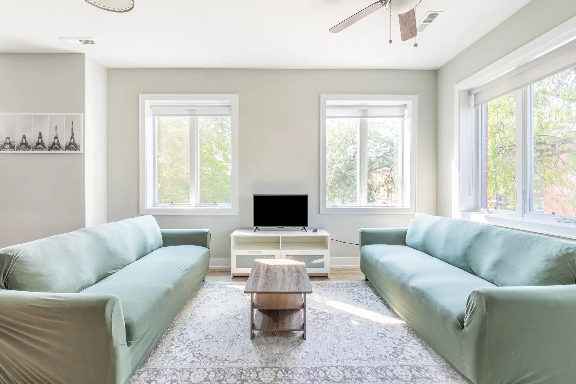 June Homes 60607, Chicago – Common Area