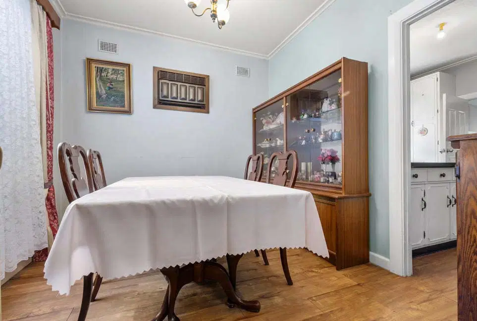 Room in a 5 Bedroom Apartment, 51 Boomerang Road, Croydon Park, City of Port Adelaide Enfield, 5008 – Bedroom