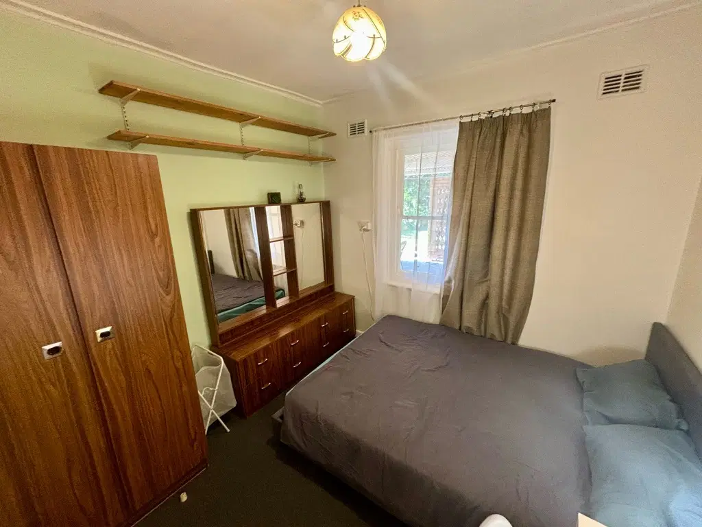 Room in a 5 Bedroom Apartment, 51 Boomerang Road, Croydon Park, City of Port Adelaide Enfield, 5008 – Bedroom 5
