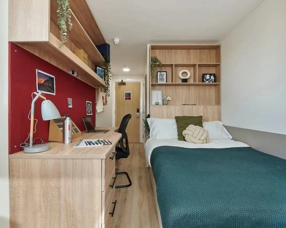 17a Christchurch Road, Bournemouth – Bronze Plus Ensuite- 6 Bed