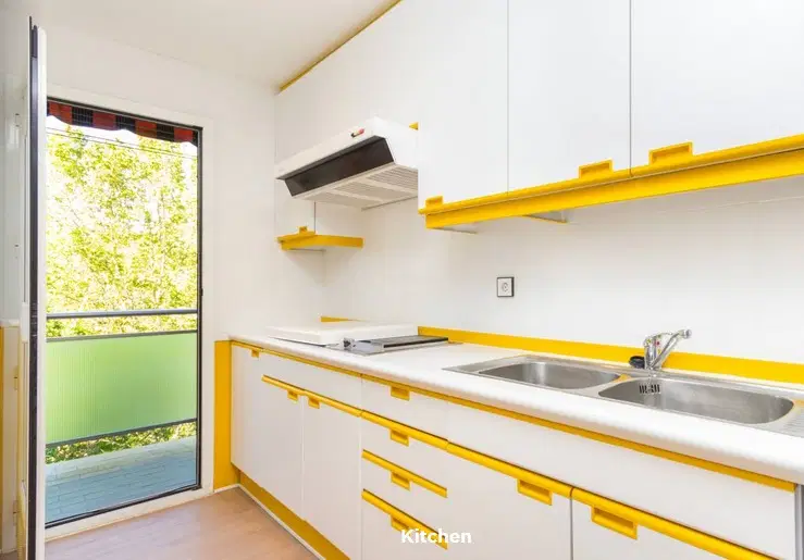 Beatriz De Bobadilla, Madrid – Kitchen