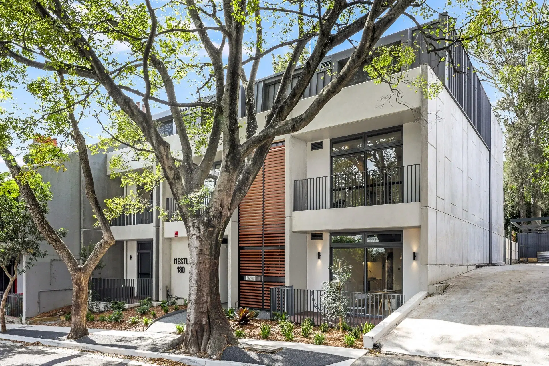 NESTL Newtown, Sydney – Exterior