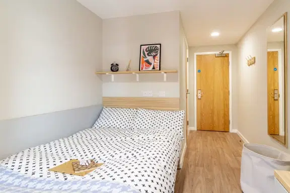 Gulson Gardens, Coventry – Copper Ensuite
