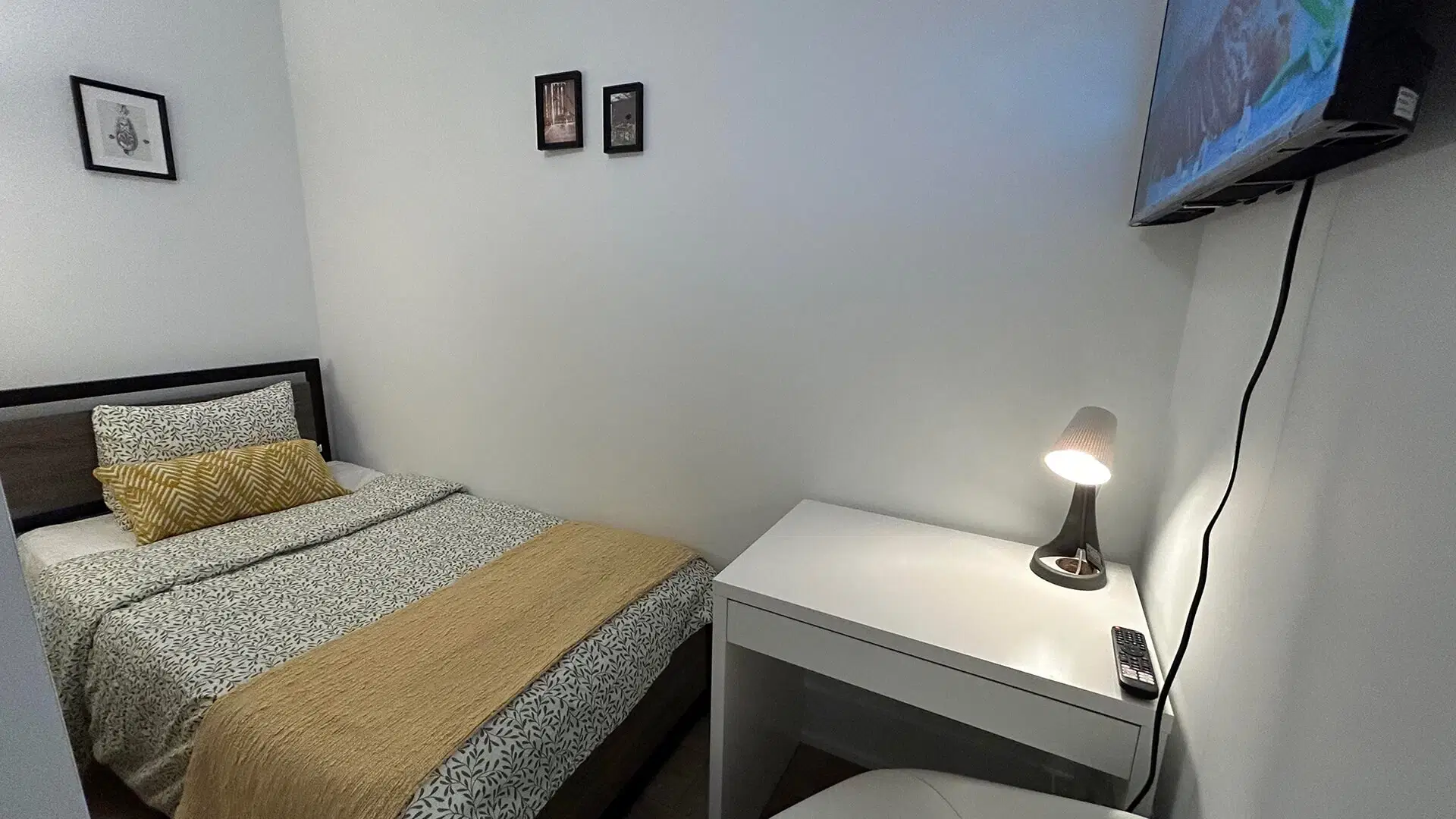Liwinco The Well, Toronto – Den Room | ON M5V 0V5