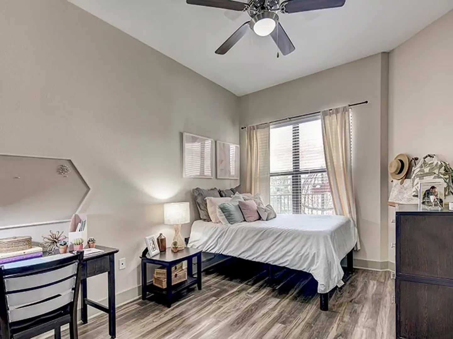 25 Twenty, Lubbock – Room in 2 Bed - 2.5 Bath A