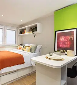 LST Drapery Place, London – Classic Studio