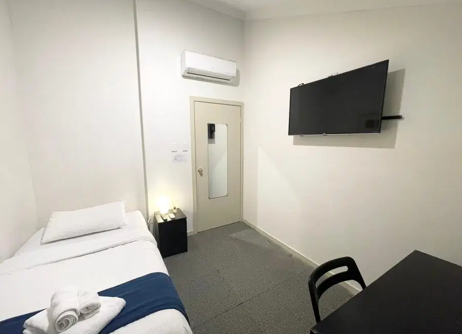 3 Nicholson Place, Melbourne – Room 8 (Non Ensuite)