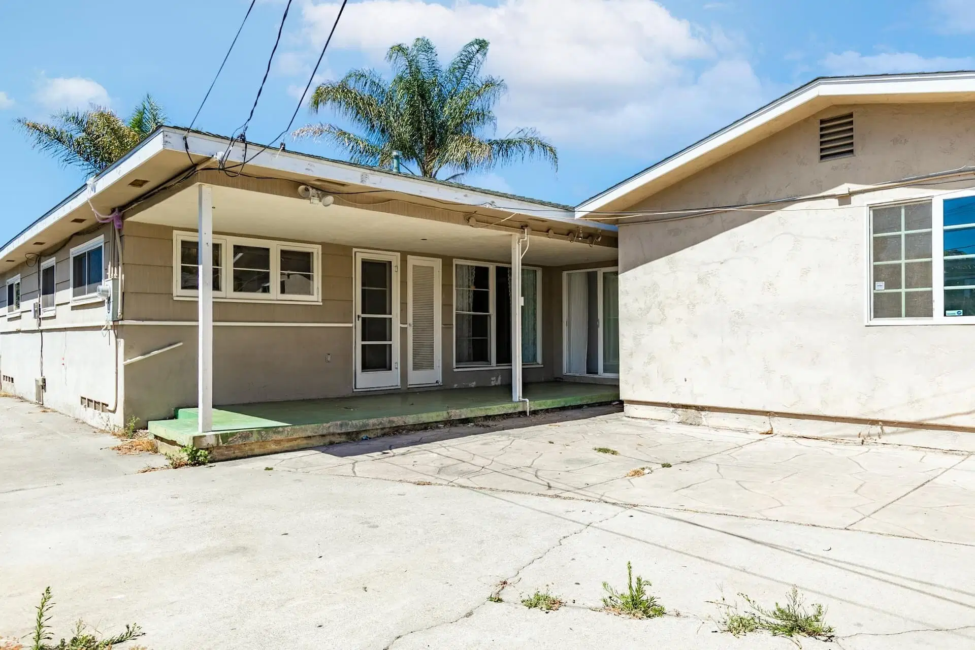 June Homes 92115, San Diego – Exterior
