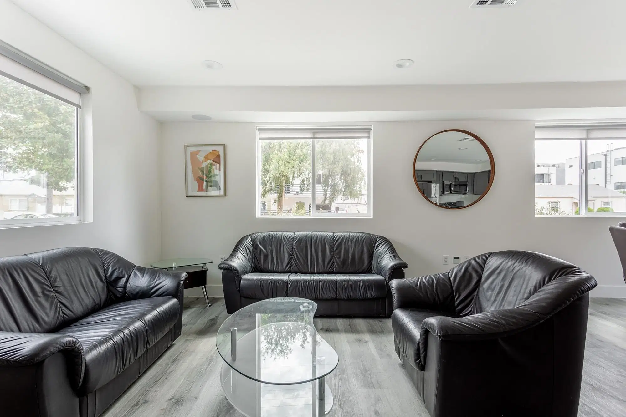 June Homes 91601, Los Angeles – Common Area