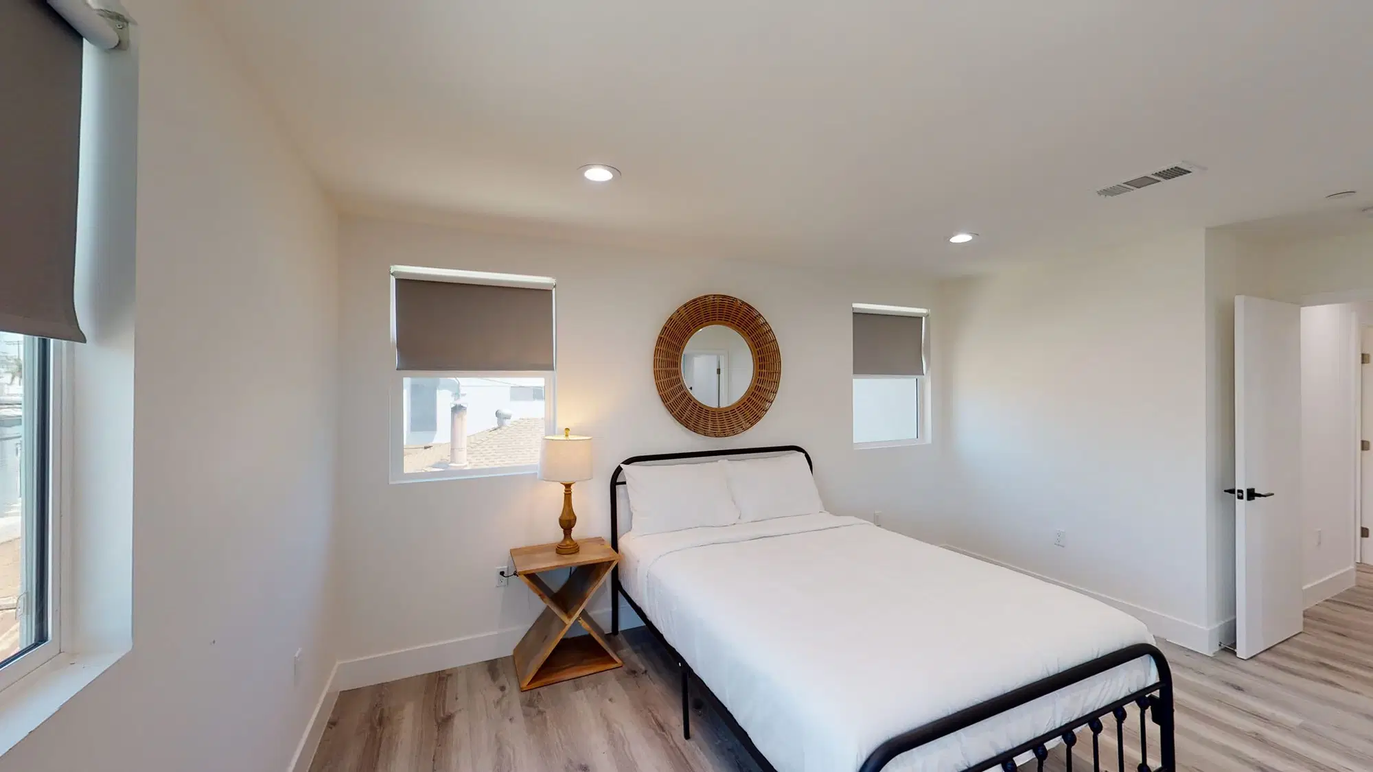 June Homes 91601, Los Angeles – #1398: North Hollywood