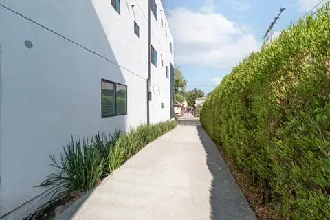 June Homes 90033, Los Angeles – Exterior