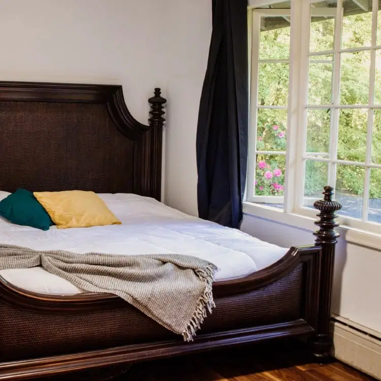 1576 W 47th Ave, Vancouver – Koromo Room( 1 Bed 1 Bath )