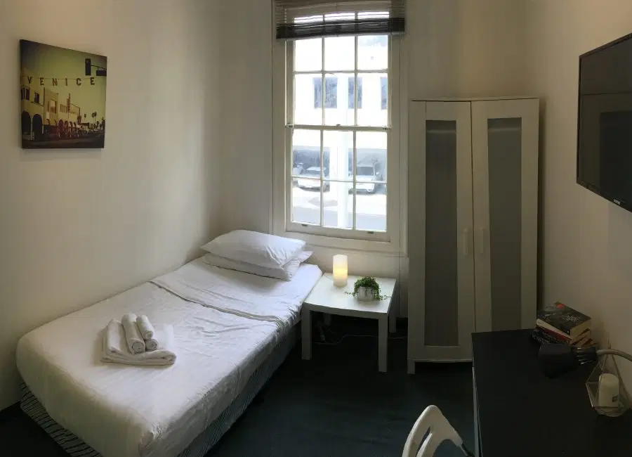 360 King St, Melbourne – Room 21 (Non Ensuite)