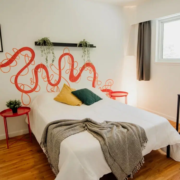5565 Grant St, Vancouver – Wich Room ( 1 Bed 1 Bath )