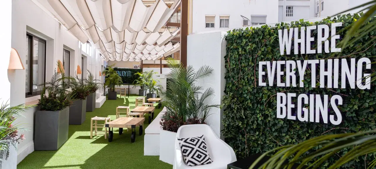 Facultades, Valencia – Common Area