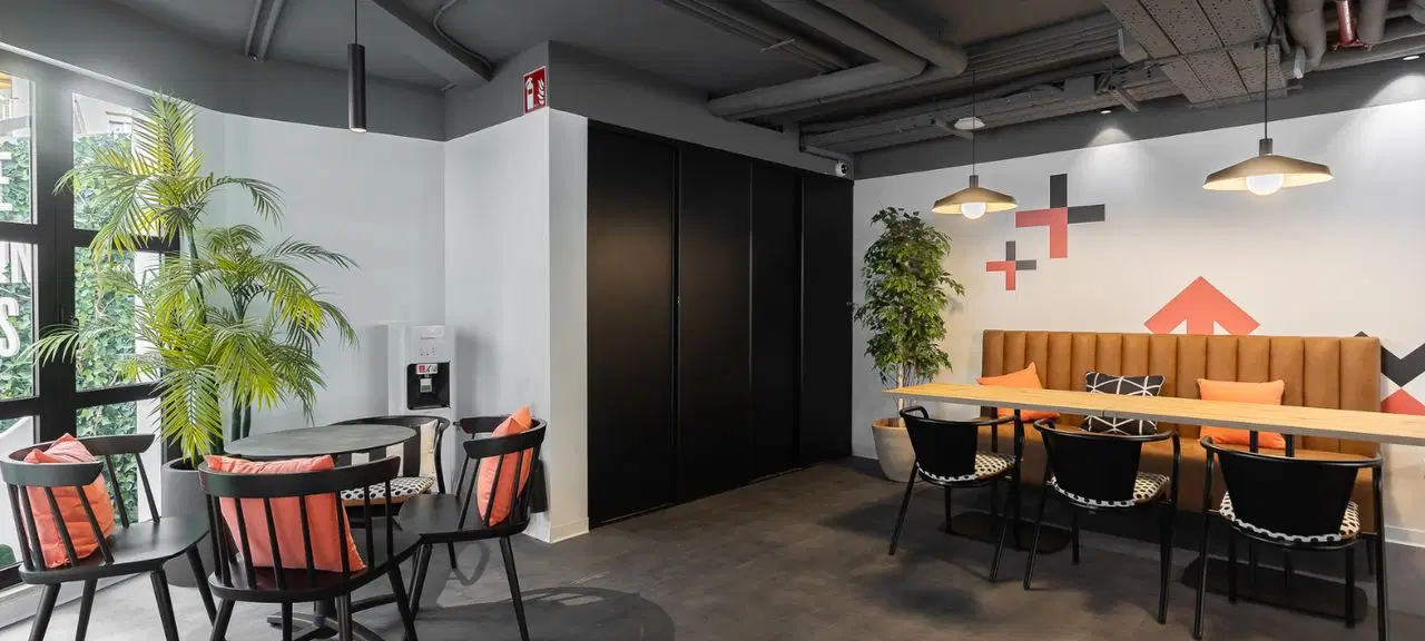 Facultades, Valencia – Common Area