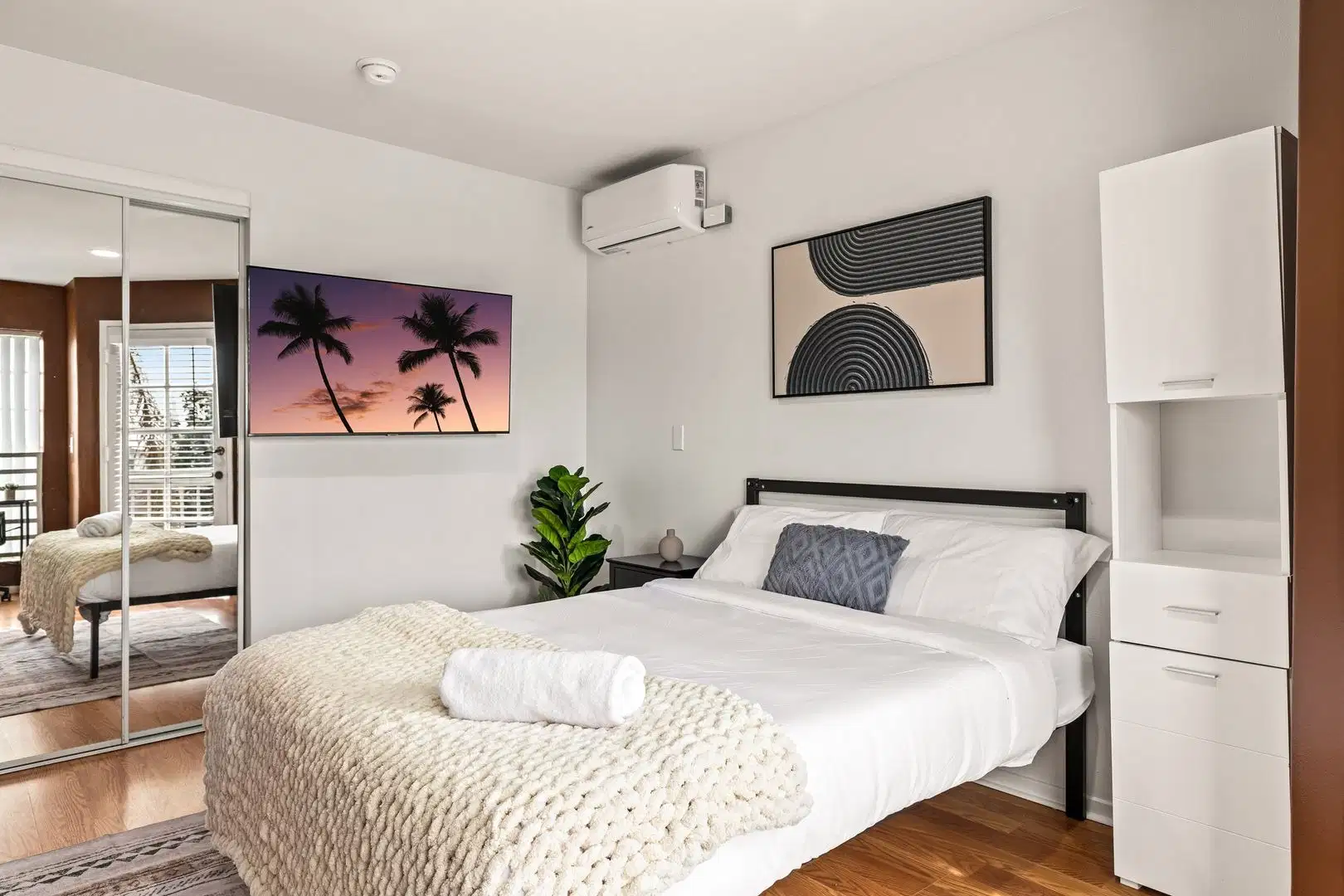 10777 Ashton 202, Los Angeles