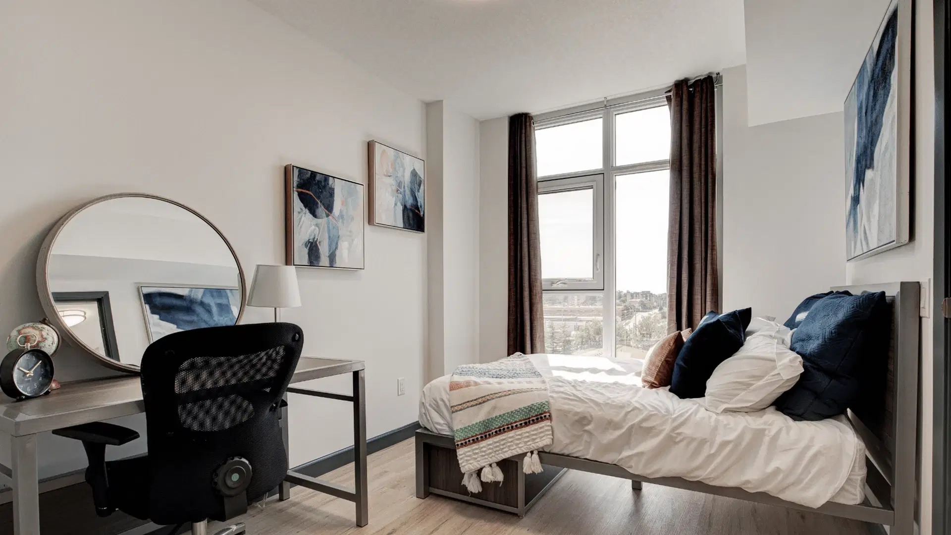 308 King, Waterloo – Bedroom