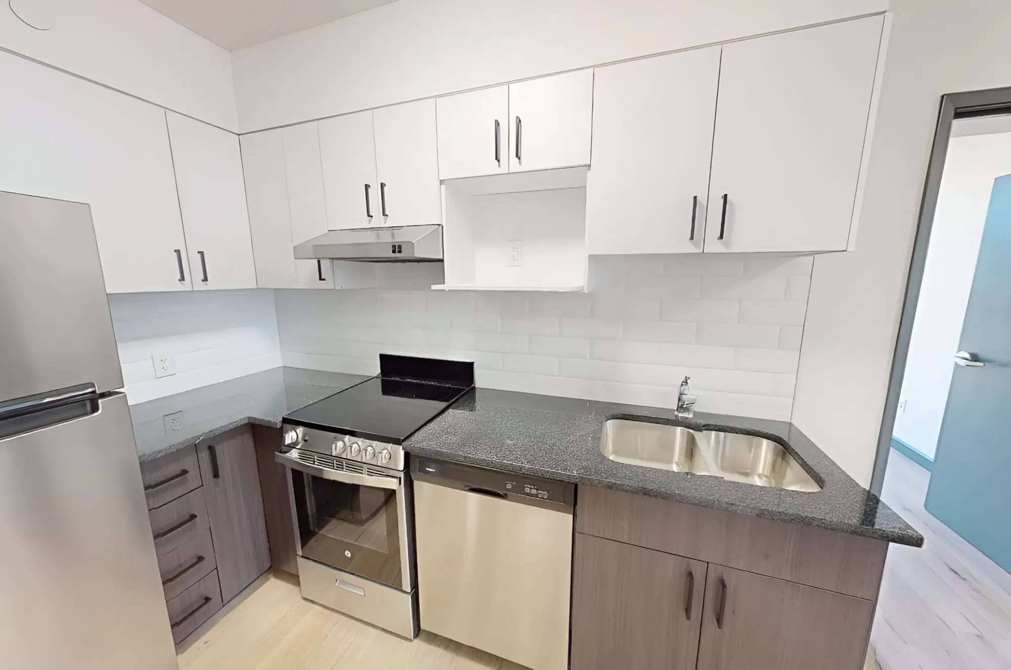 308 King, Waterloo – 1 Bed 1 Den 2 Bath