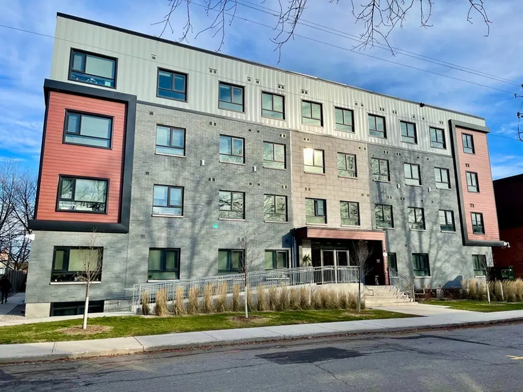 417 Nelson, Ottawa – Exterior