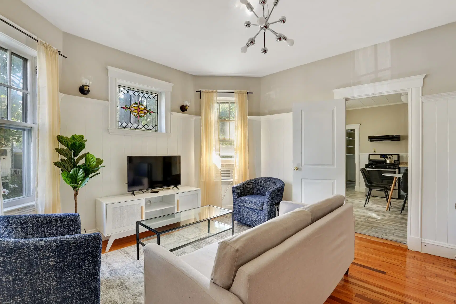 June Homes 02124, Boston – Common Area