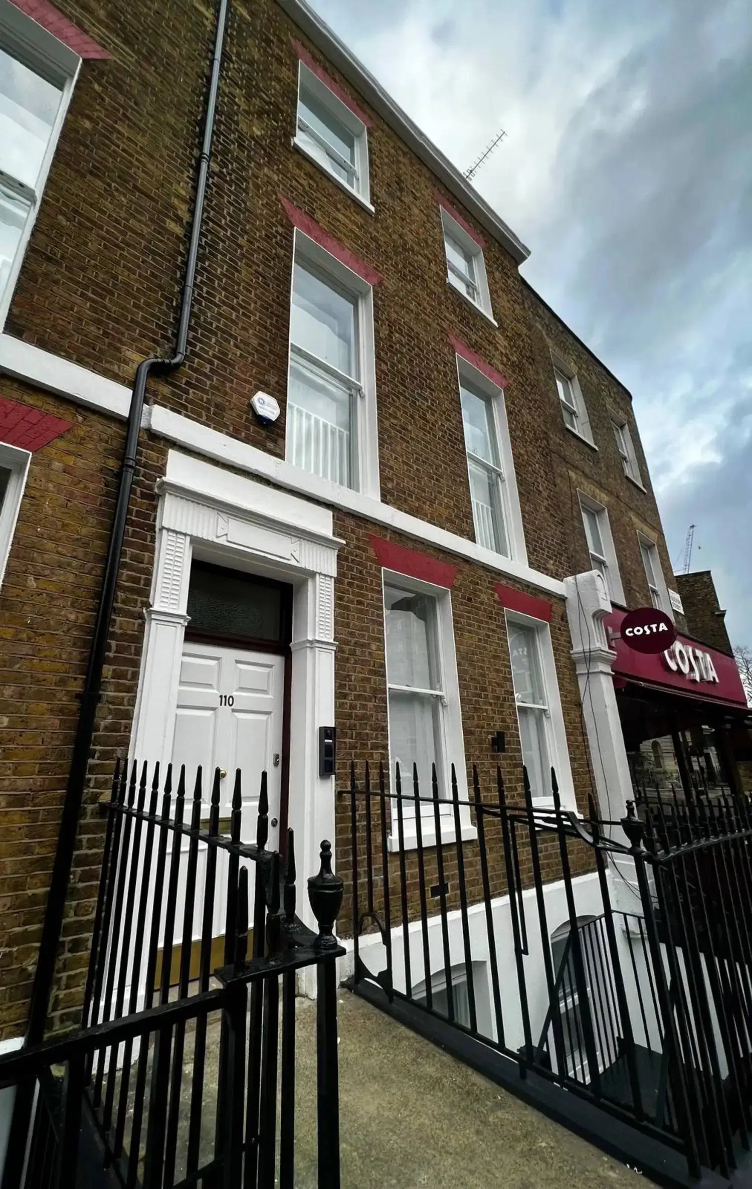 LNT Bloomsbury House, London – Exterior