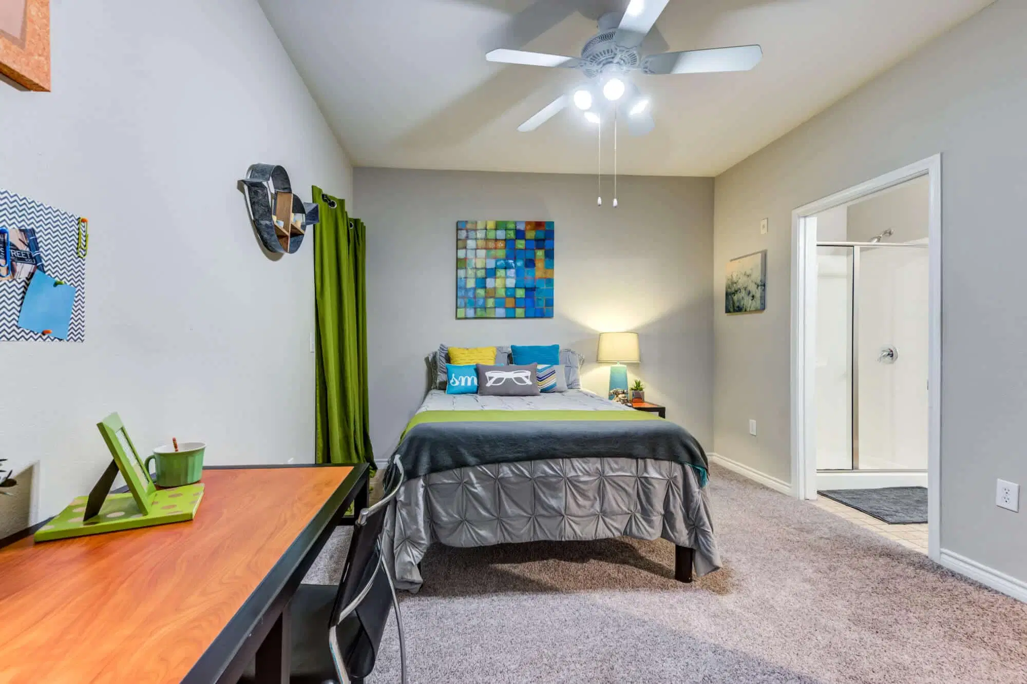 The Villas On Guadalupe, Austin – Private Room - B6 Loft (3 Bed - 2 Bath)