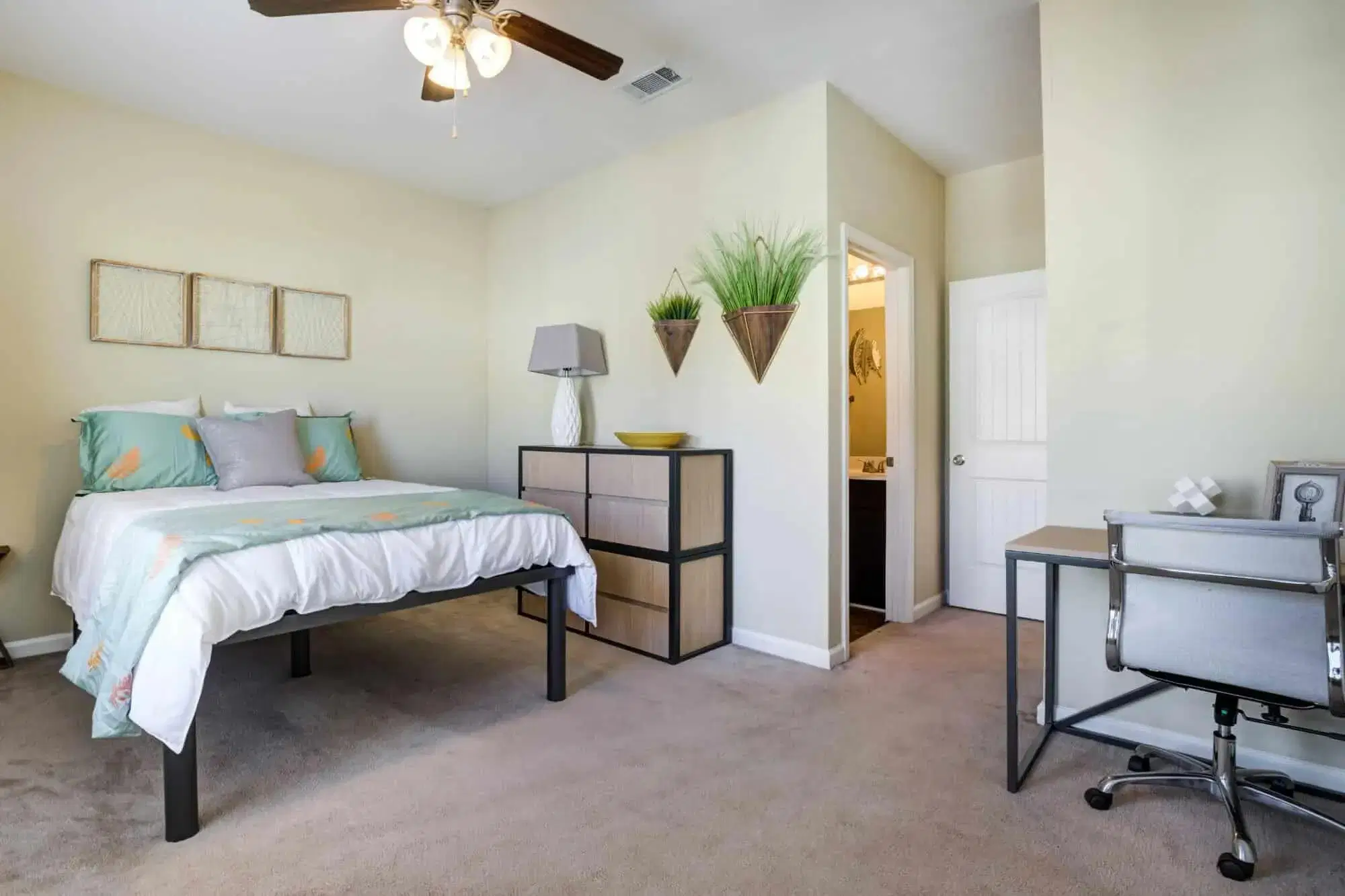 The Collective At Clemson, Clemson – Private Room - Premium (3 Bed - 3.5 Bath)