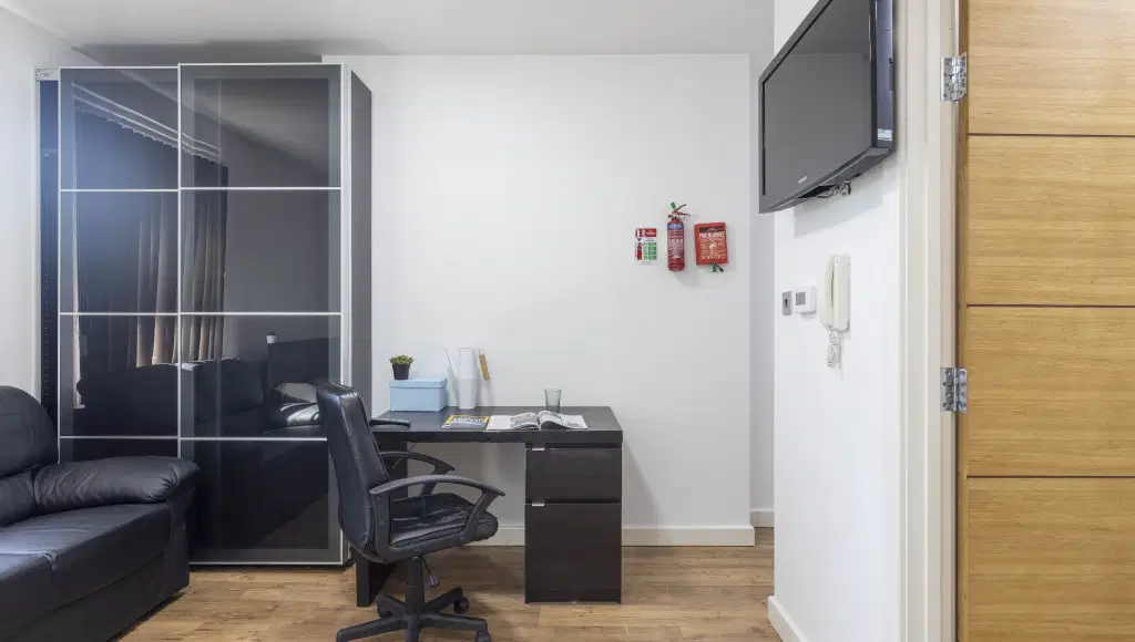 28 De Montfort Street, Leicester – Amenities