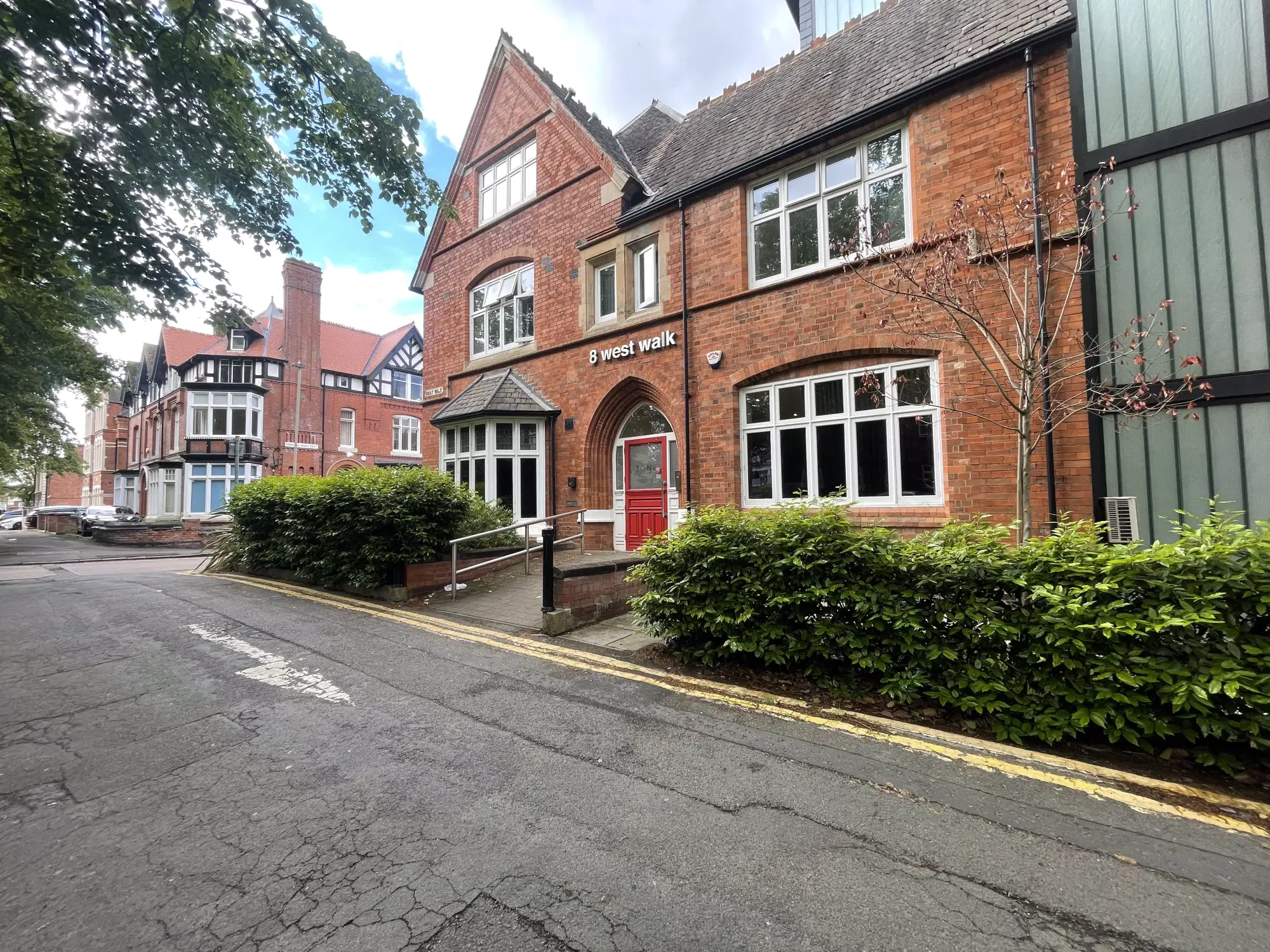 8 West Walk, Leicester – Exterior