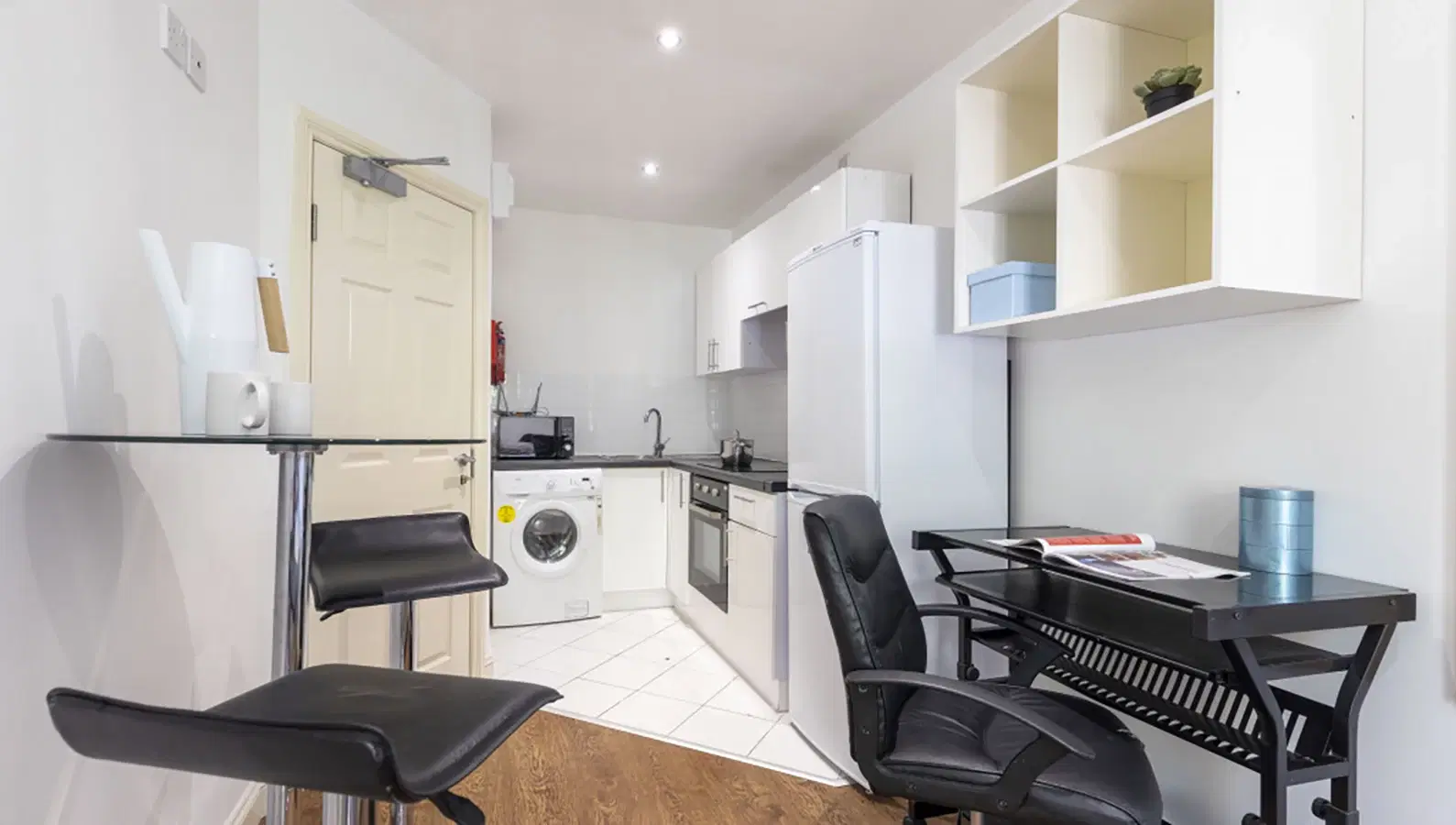 102 Jarrom Street, Leicester – Amenities