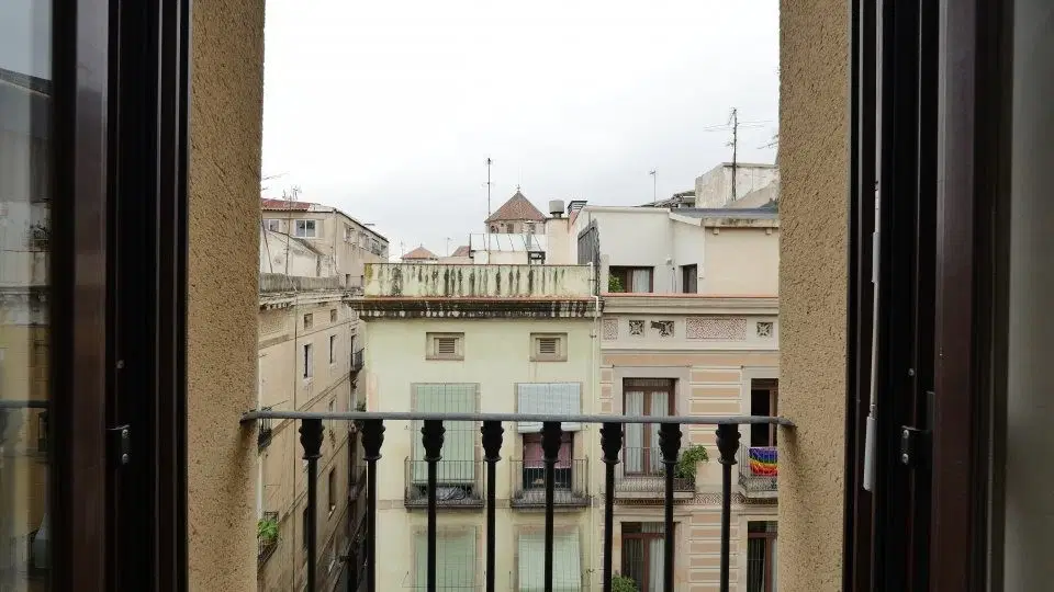 La Unio, Barcelona – Exterior
